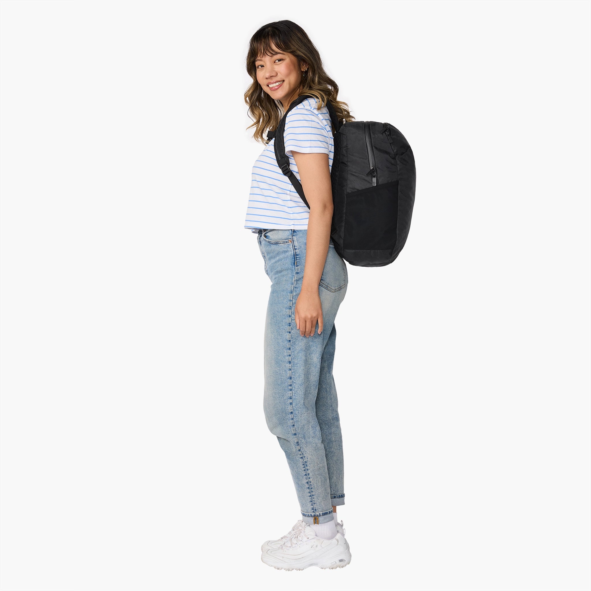 Daypack Pro on Faye (5'7")